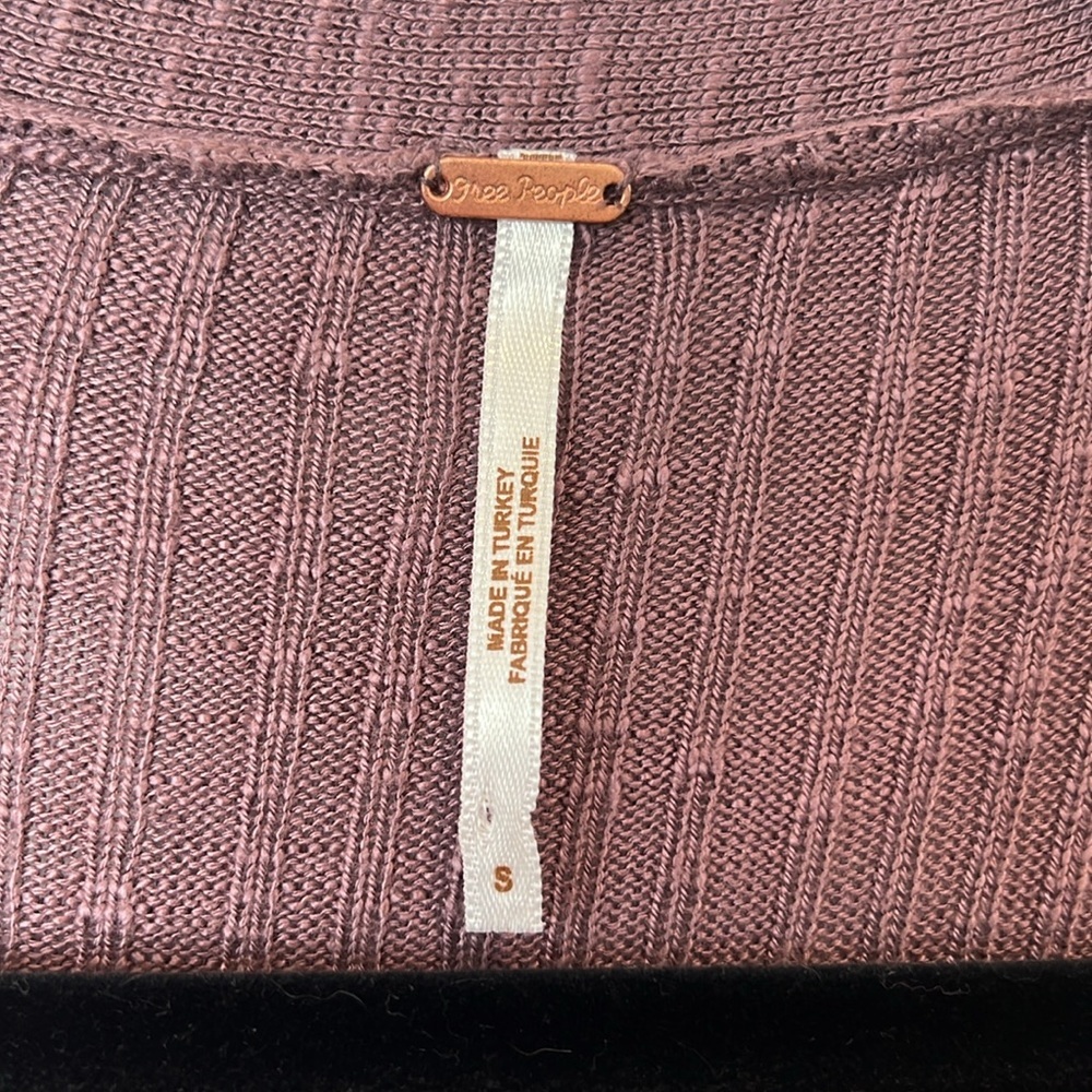 FREE PEOPLE
Date Night Cardi in Roan Rouge - Picture 6 of 8
